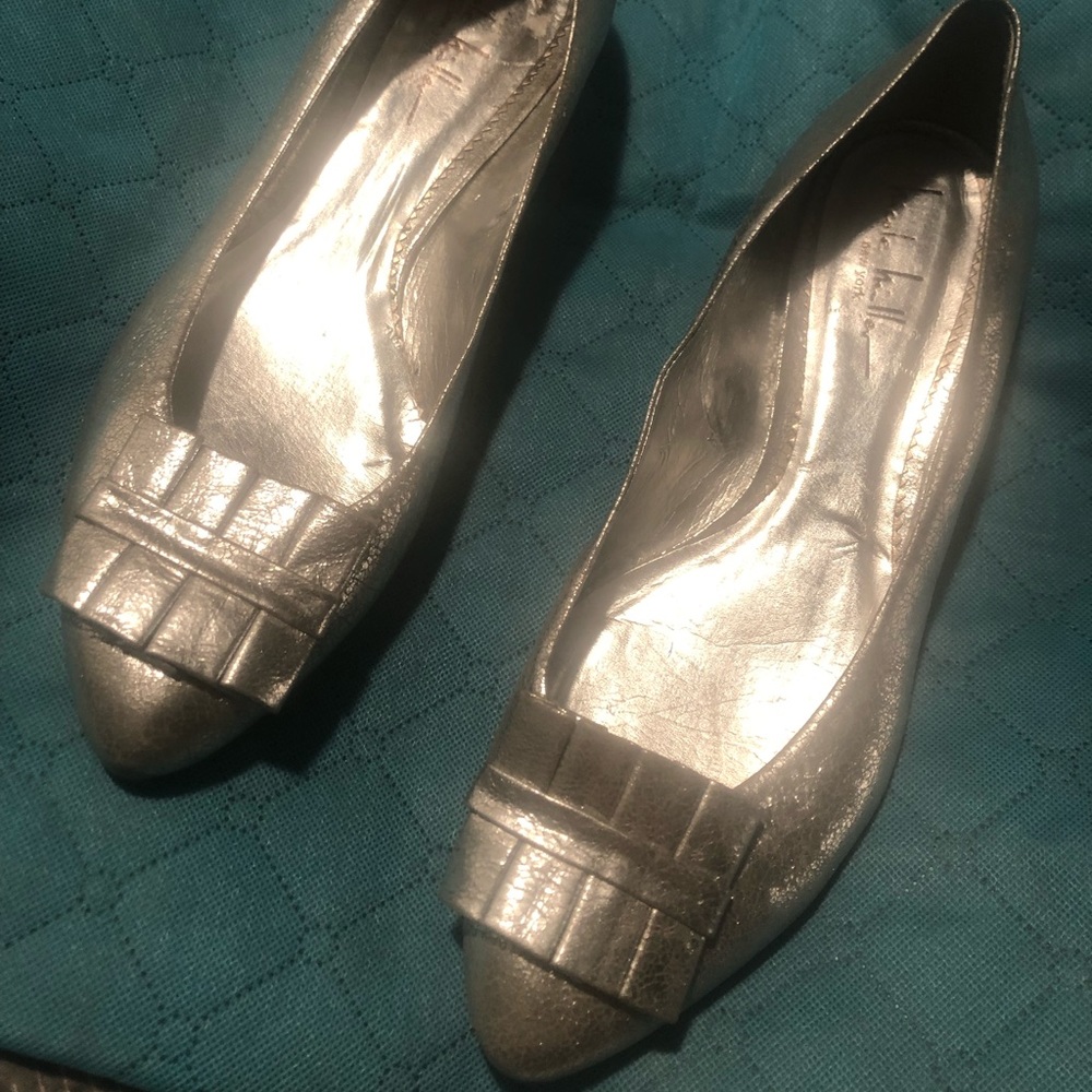 Nicole Miller dress flats